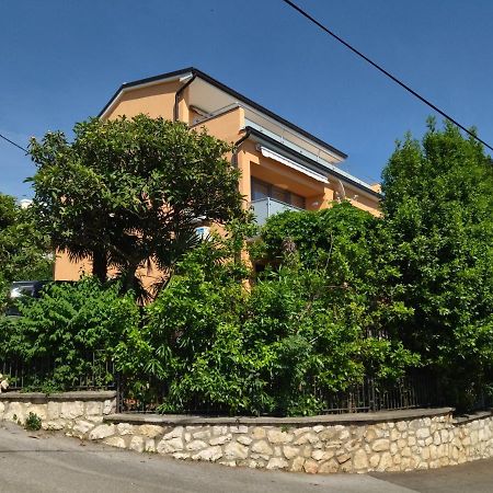 Vila Zdenka Apartmants Crikvenica Exteriör bild
