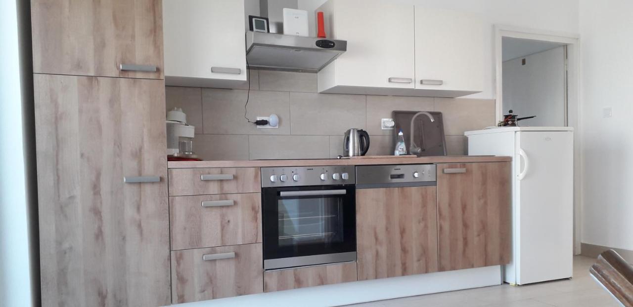 Vila Zdenka Apartmants Crikvenica Exteriör bild